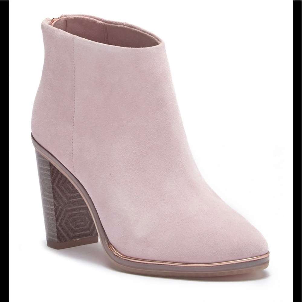 TED BAKER London  Pink Suede Booties   NEW!!